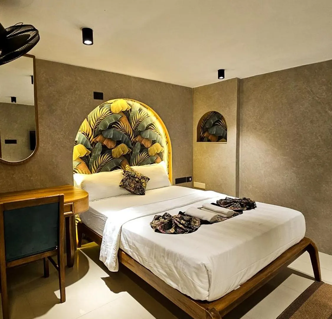 Lilac Hills Resort Pirmed