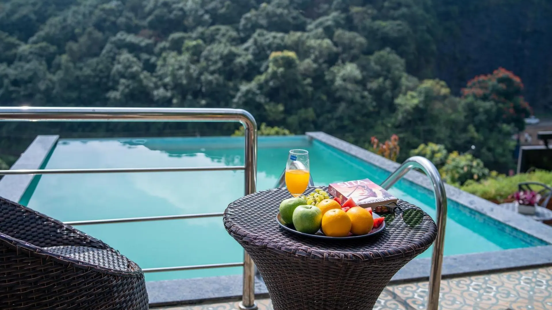 Lilac Hills Resort Pirmed India